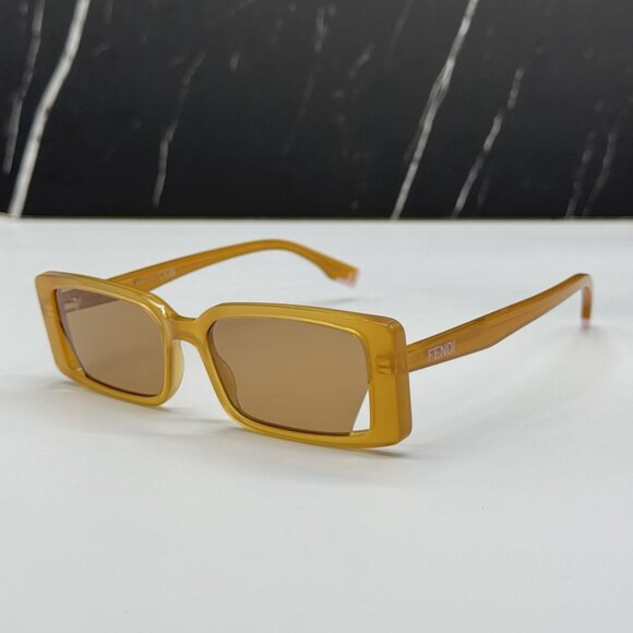 NEW FE40164I 44J FENDI SQUARE ORANGE WOMEN FENDI SUNGLASSES main image 4